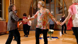 Afbeelding linkt naar de videobeelden van de dans Að Hittast